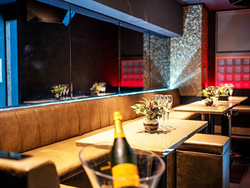 渋谷 クラブ BRAND SHIBUYA - ブランド渋谷 - パーティー利用可能なVIPソファ席